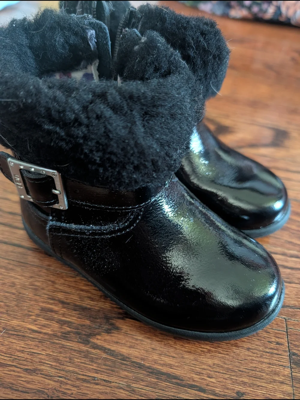 Ugg Boots Toddler Kids Size 8, Great Condition